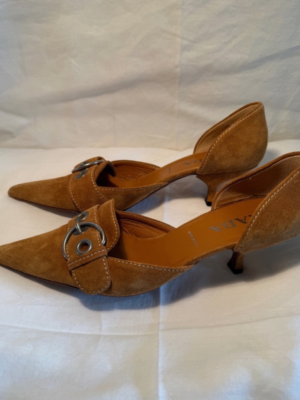 Vintage Prada S/S 2002 Brown Suede Buckle Kitten Heels Size 39 - Picture 6 of 10